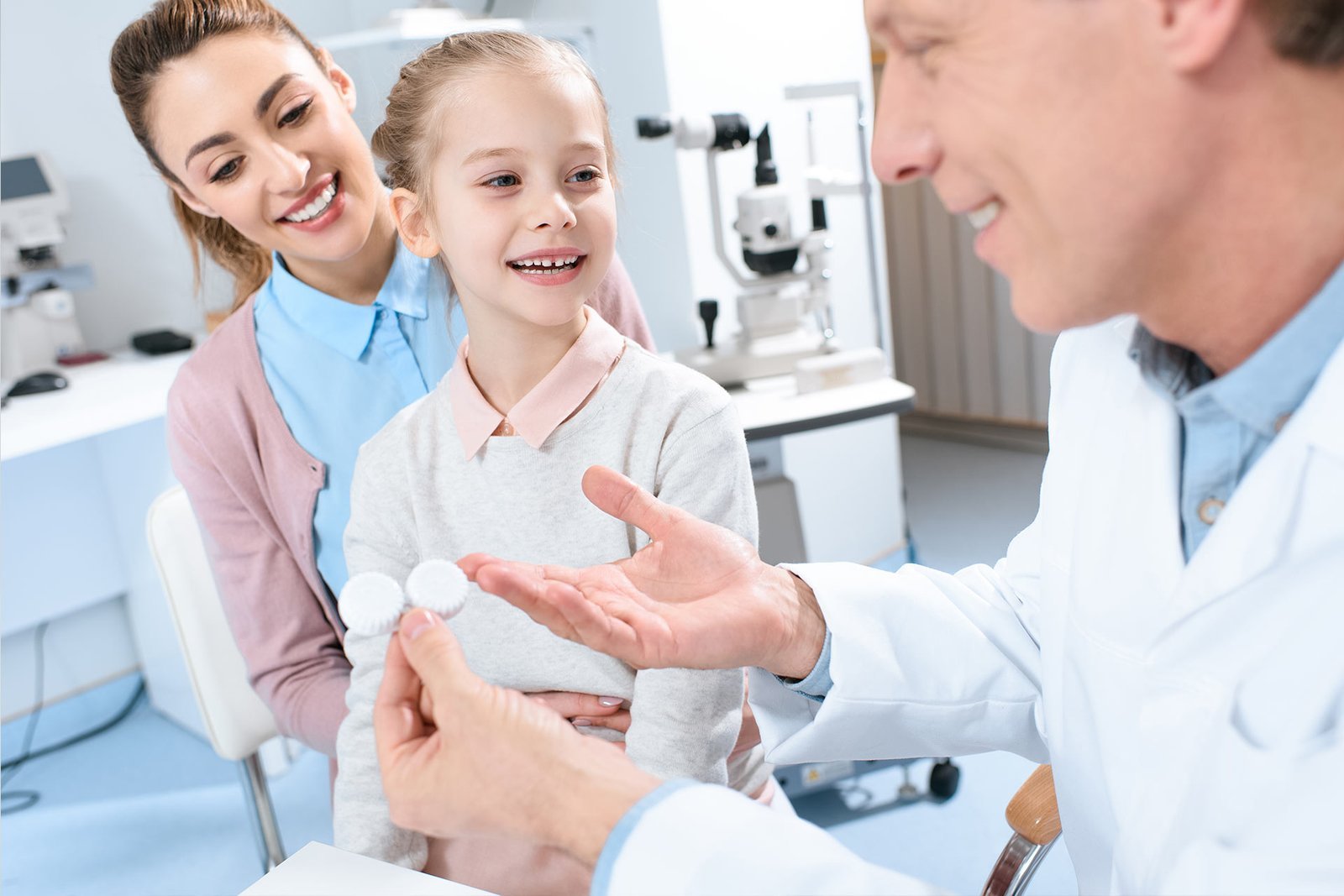 Patient and family at an ophthalmology visit